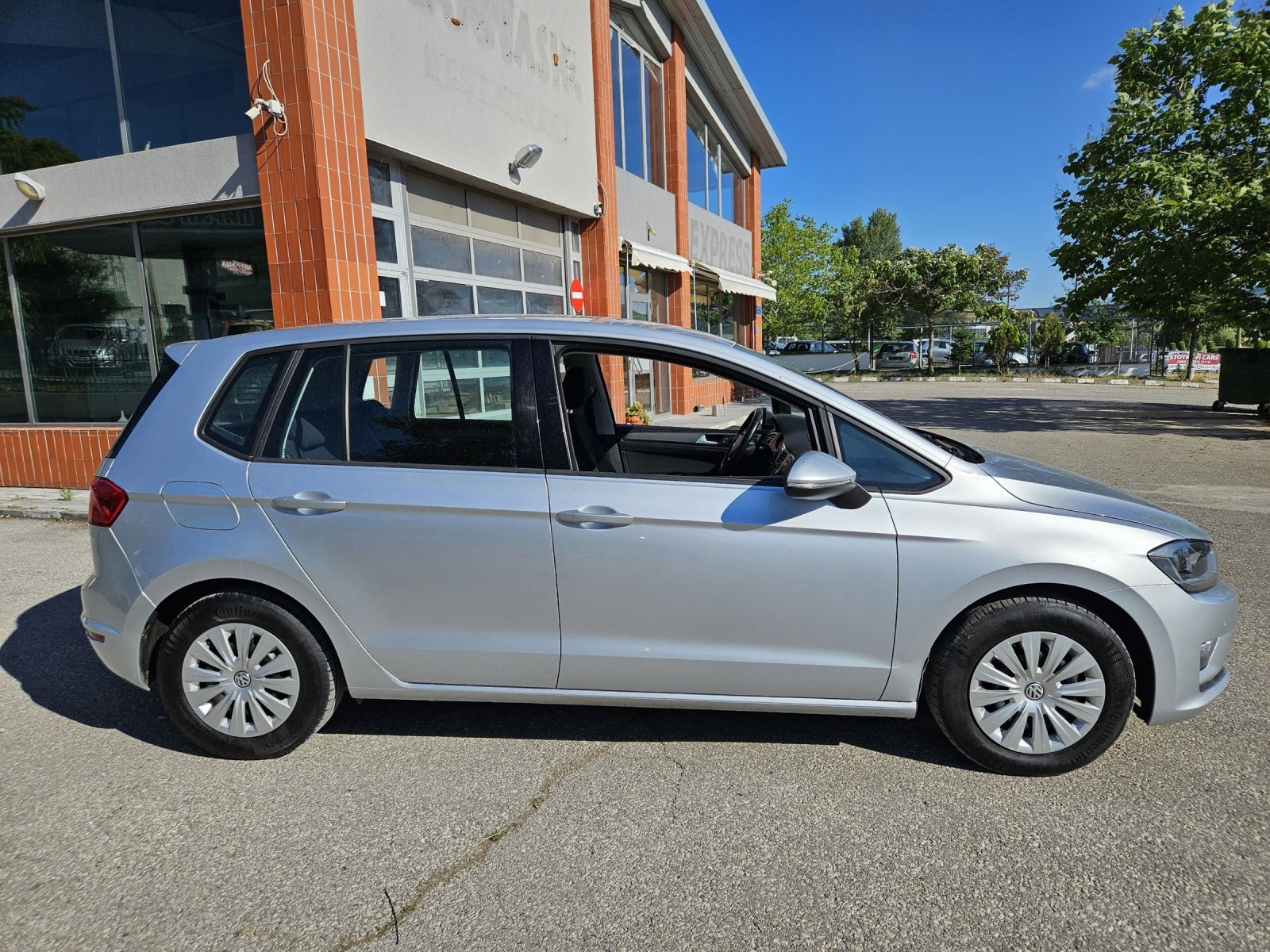 VW Sportsvan Golf 1.6TDI EURO6 - изображение 3