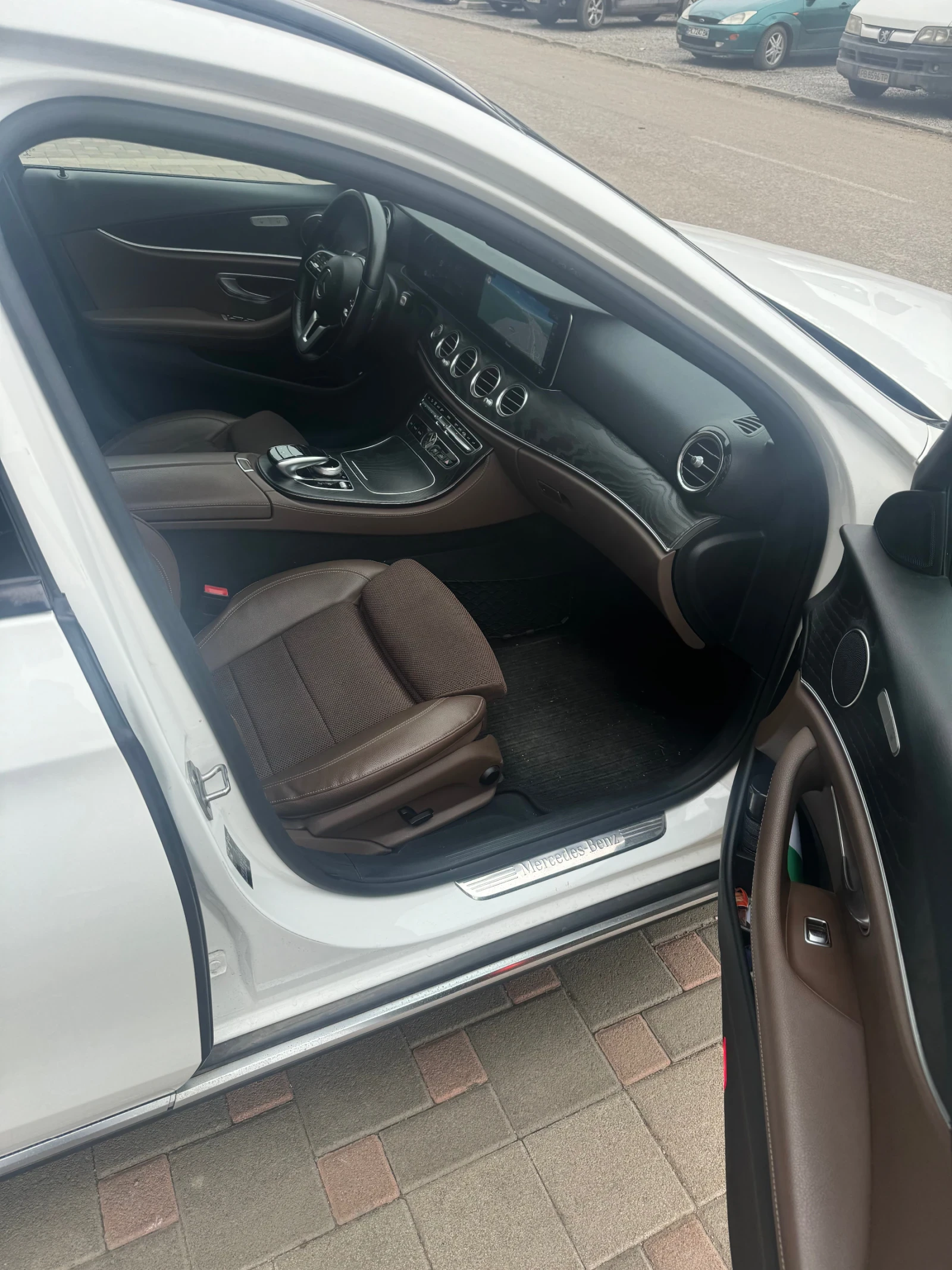 Mercedes-Benz E 220 | Mobile.bg   11