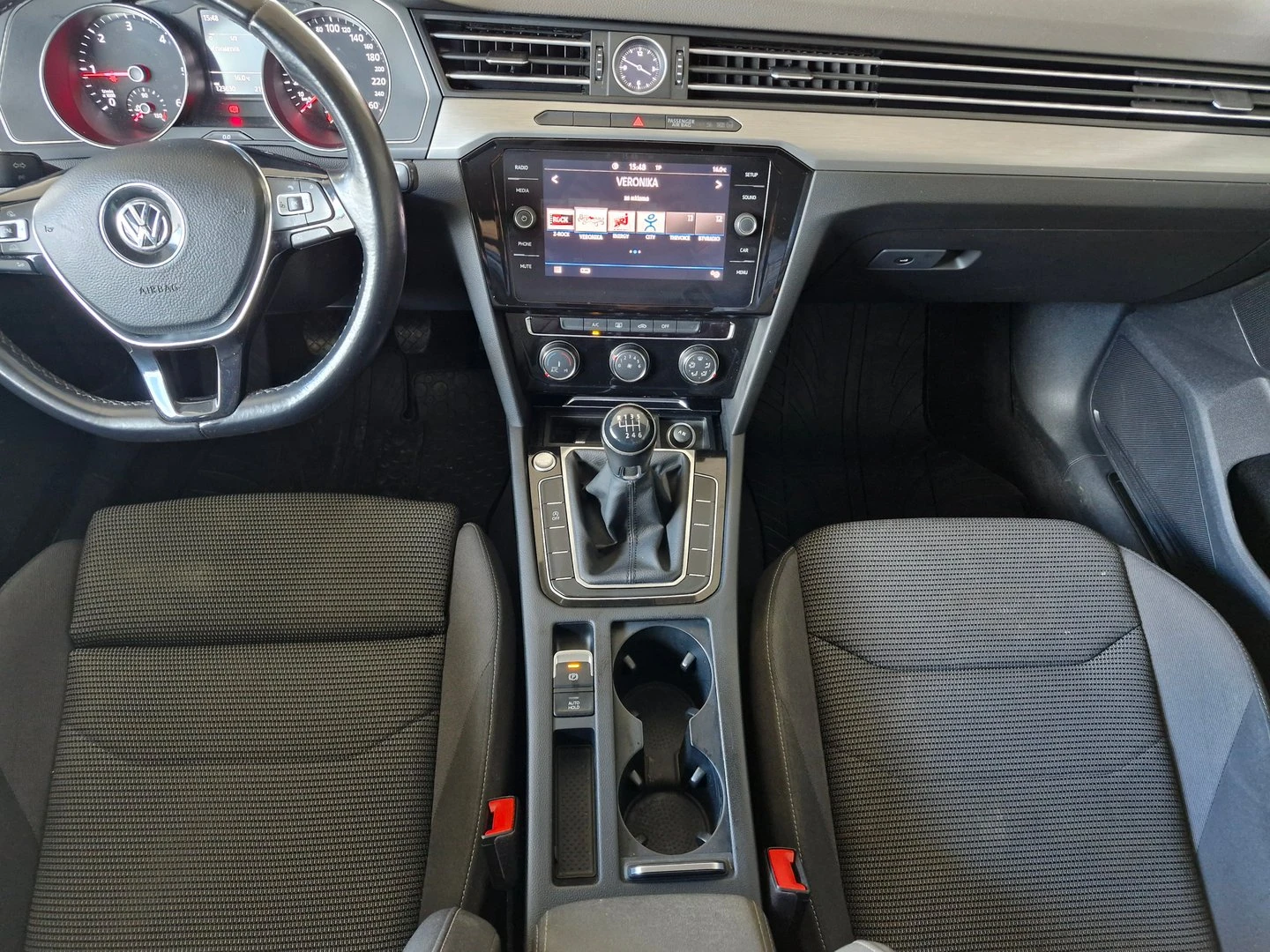 VW Arteon 2.0 TDI BMT - изображение 4
