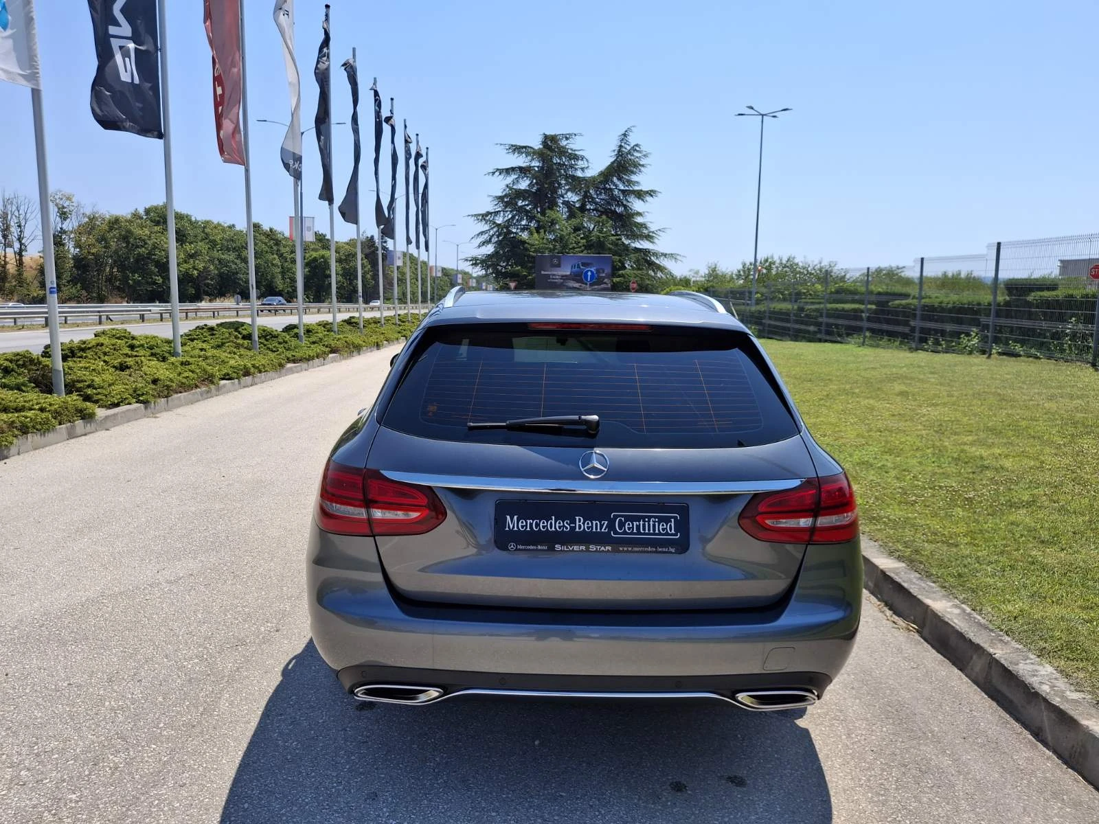 Mercedes-Benz C 400 4MATIC Estate - изображение 5