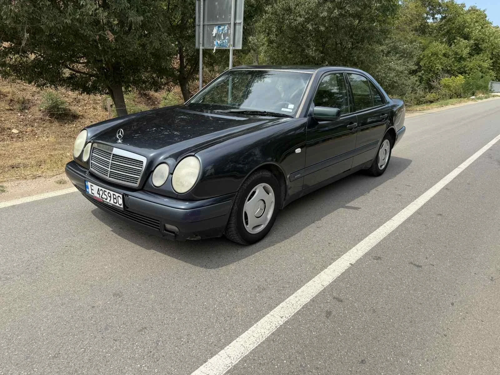 Mercedes-Benz E 200  ГАЗ-БЕНЗИН КЛИМАТИК - изображение 2