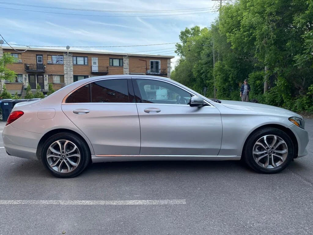 Mercedes-Benz C 300 * АВТО КРЕДИТ* ЦЕНА ДО БГ * СЕРВИЗНА ИСТОРИЯ *  - изображение 4