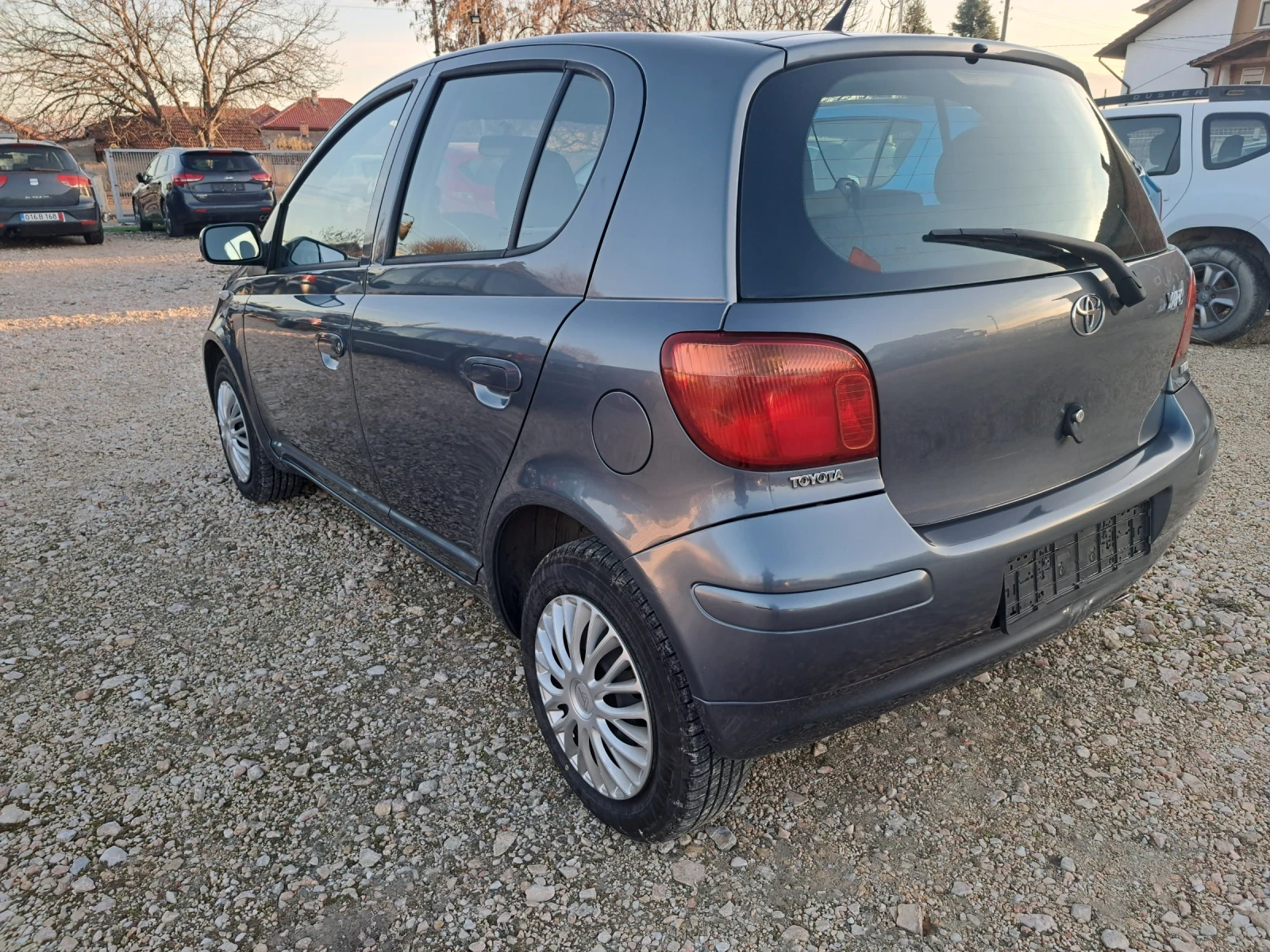 Toyota Yaris ���� ������ | Mobile.bg � ����������� 6