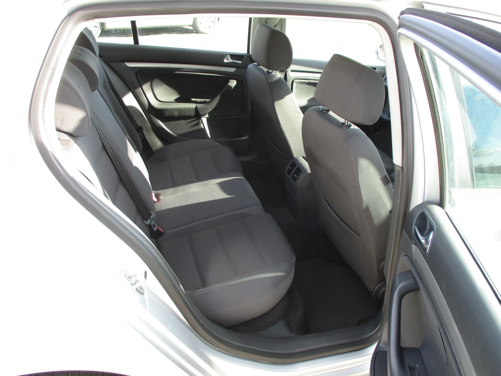 VW Golf 1.9TDI/105��./6-��������/���� ���� | Mobile.bg � ����������� 15