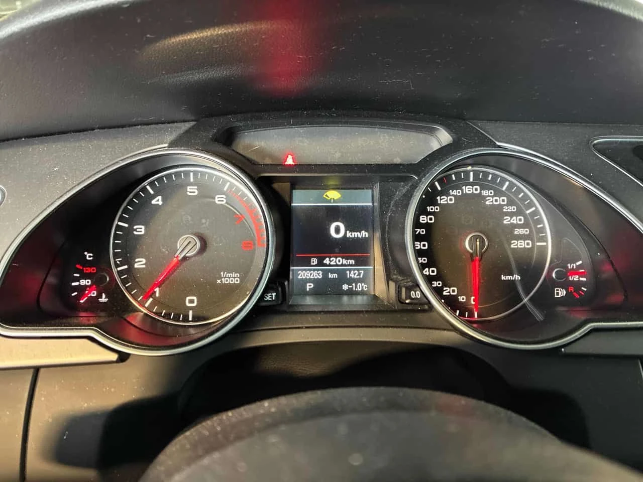 Audi A5 * Progressiv * PANO* KEYLESS* ПОДГРЕВ*  - изображение 6