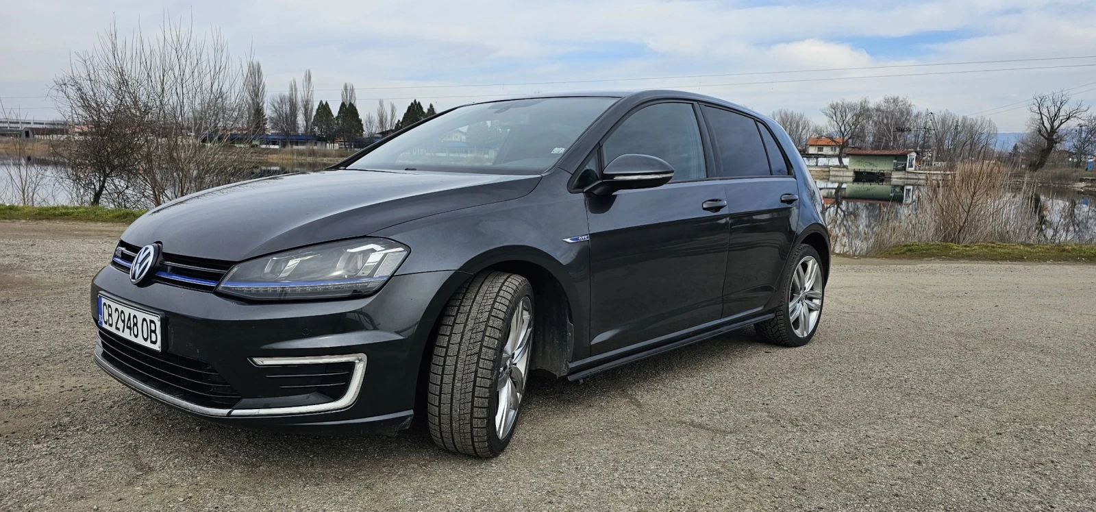 VW Golf 1, 4 GTE Virtual cockpit , снимка 2 - Автомобили и джипове - 54327948