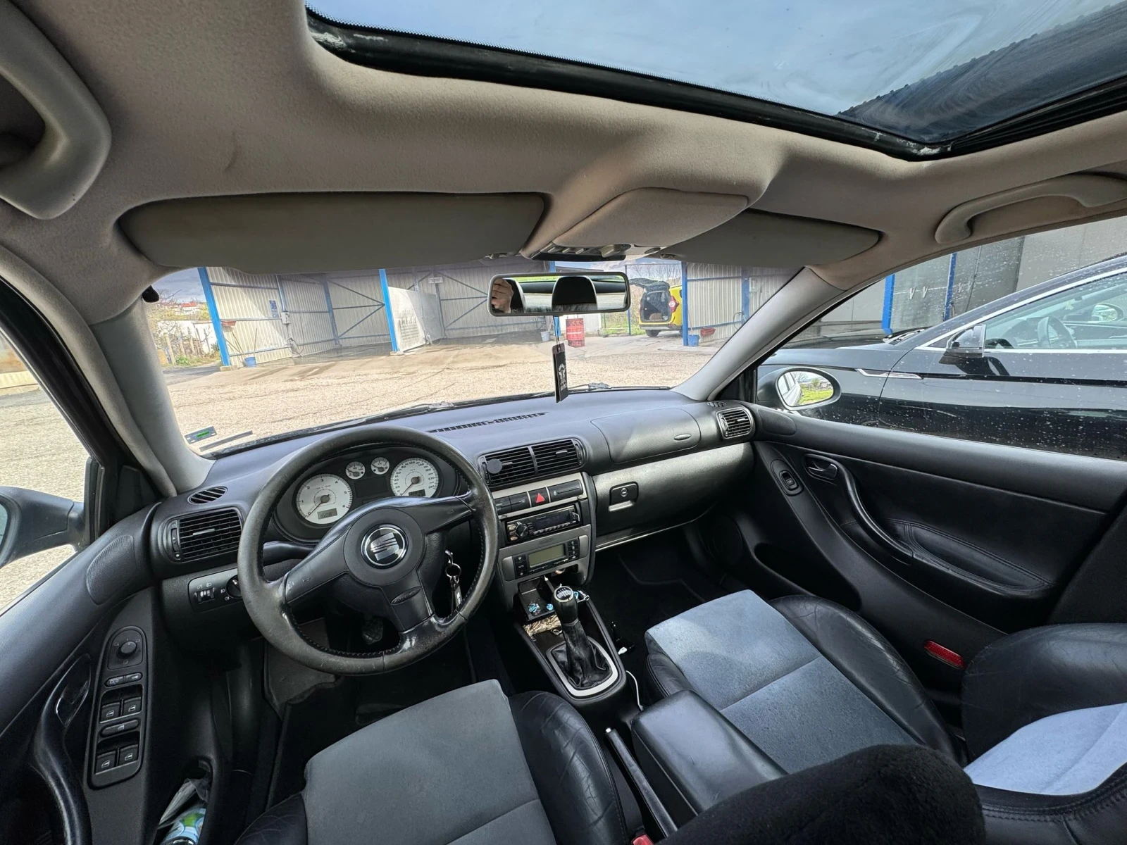 Seat Leon, снимка 15 - Автомобили и джипове - 54721952