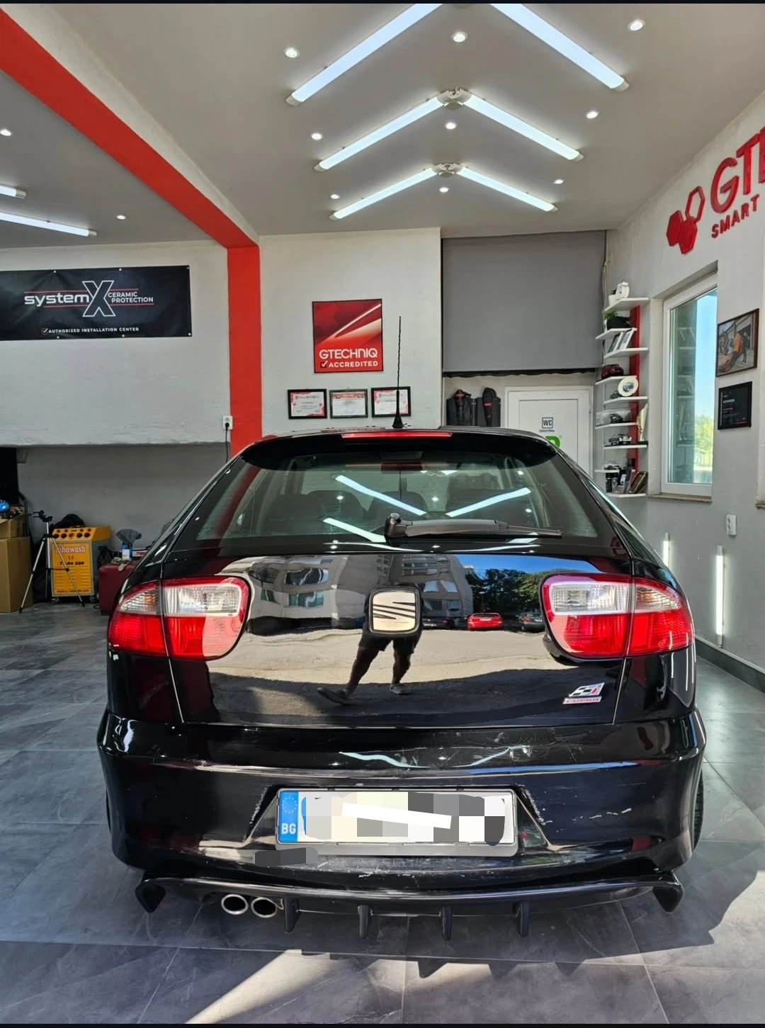 Seat Leon, снимка 5 - Автомобили и джипове - 54721952