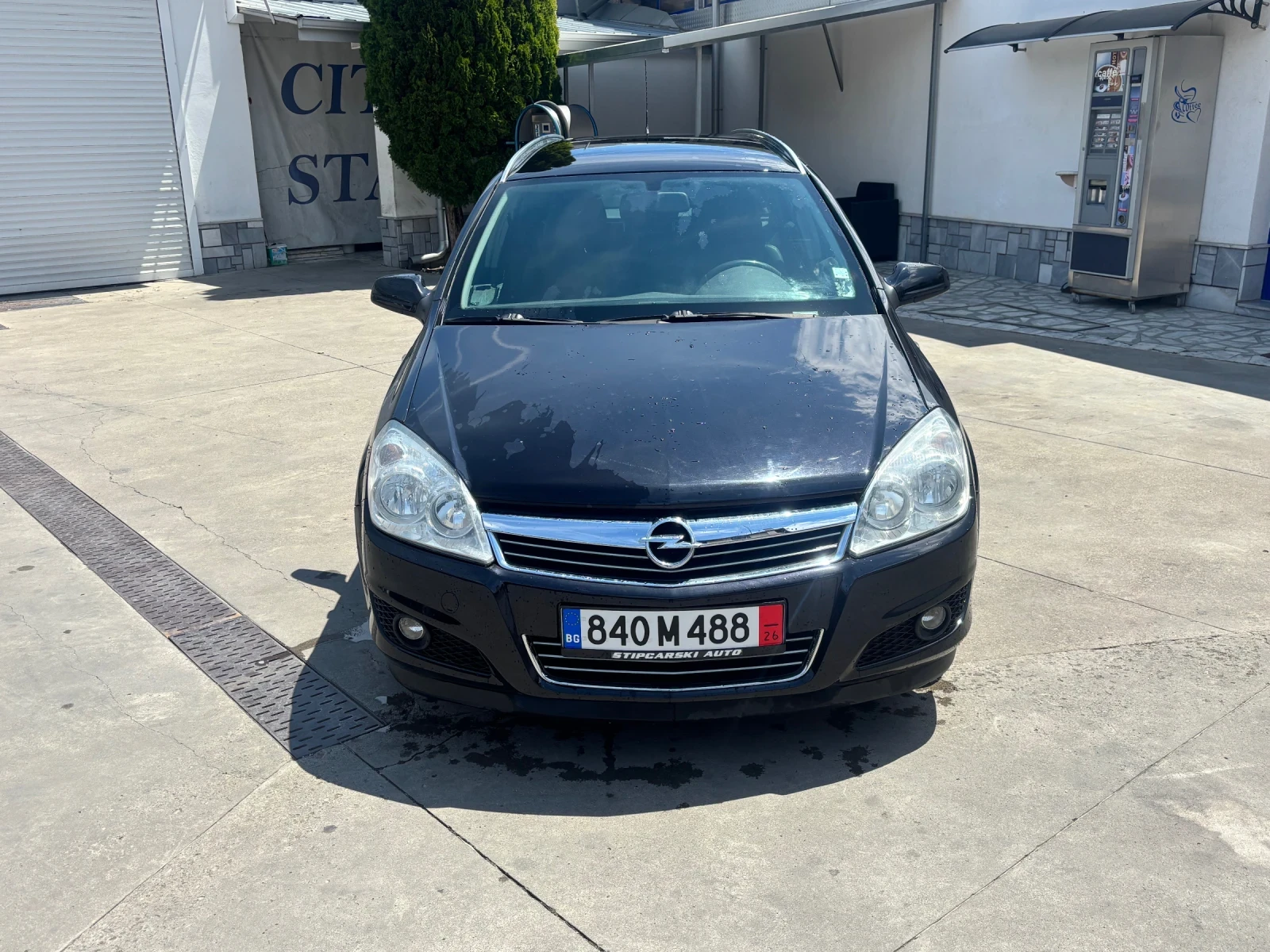 Opel Astra 1.7 CDTI 6скорости, снимка 2 - Автомобили и джипове - 54772649