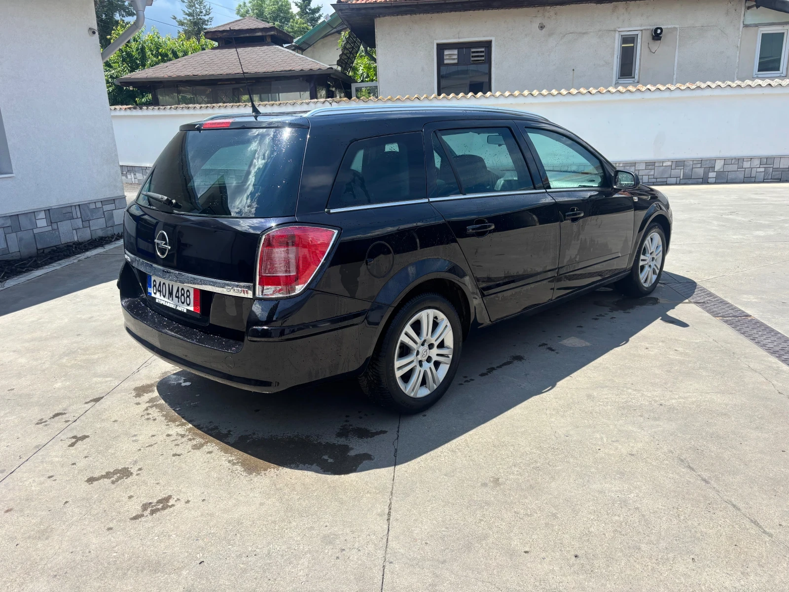 Opel Astra 1.7 CDTI 6скорости, снимка 4 - Автомобили и джипове - 54772649