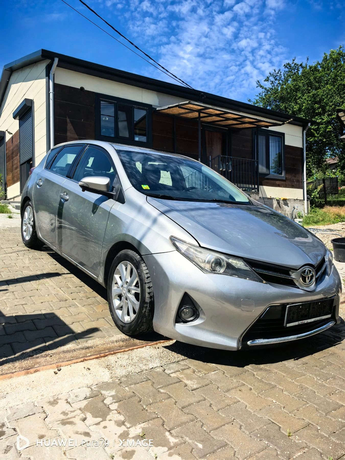 Toyota Auris Хечбек, снимка 2 - Автомобили и джипове - 54967525