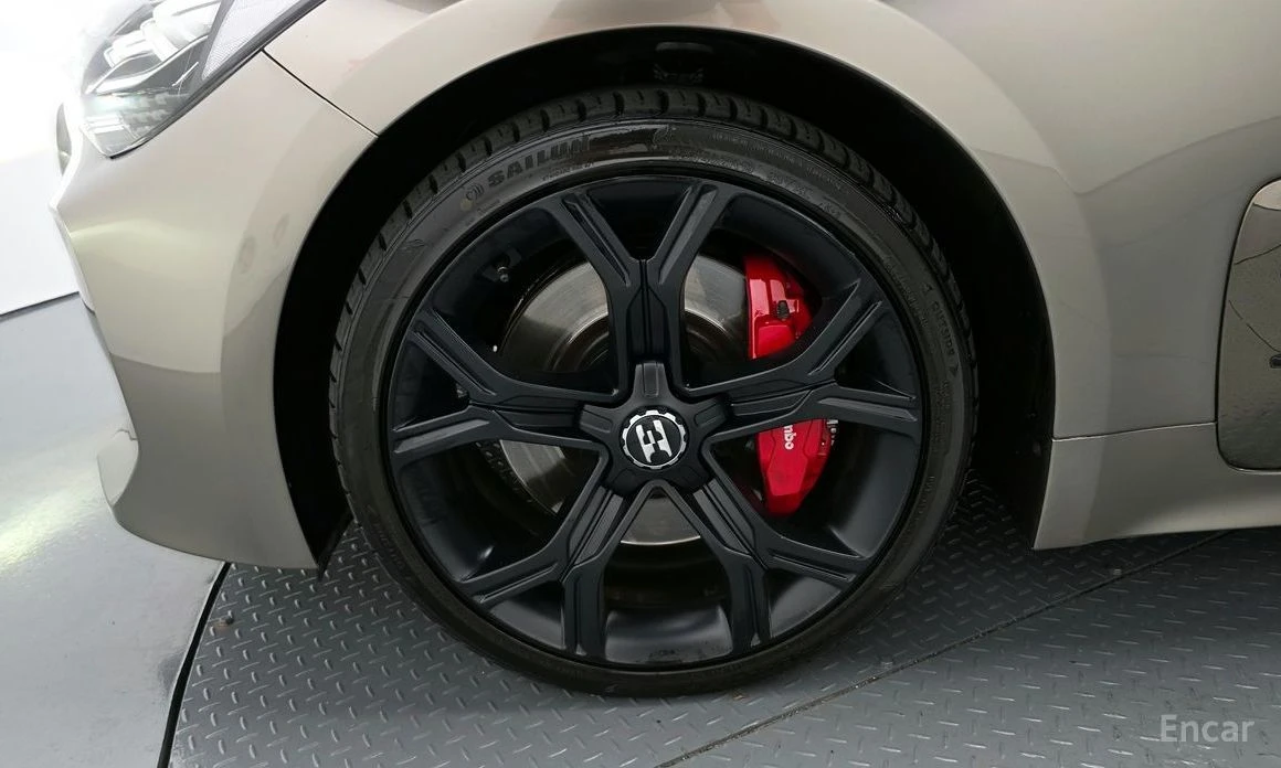 Kia Stinger, снимка 5 - Автомобили и джипове - 54999137