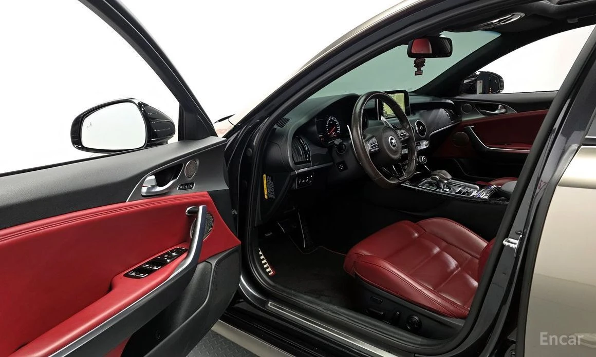 Kia Stinger, снимка 10 - Автомобили и джипове - 54999137
