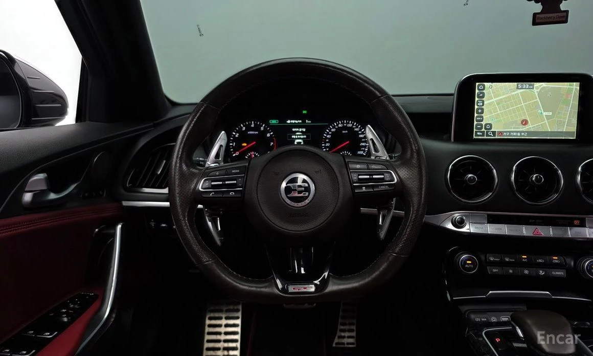Kia Stinger, снимка 13 - Автомобили и джипове - 54999137