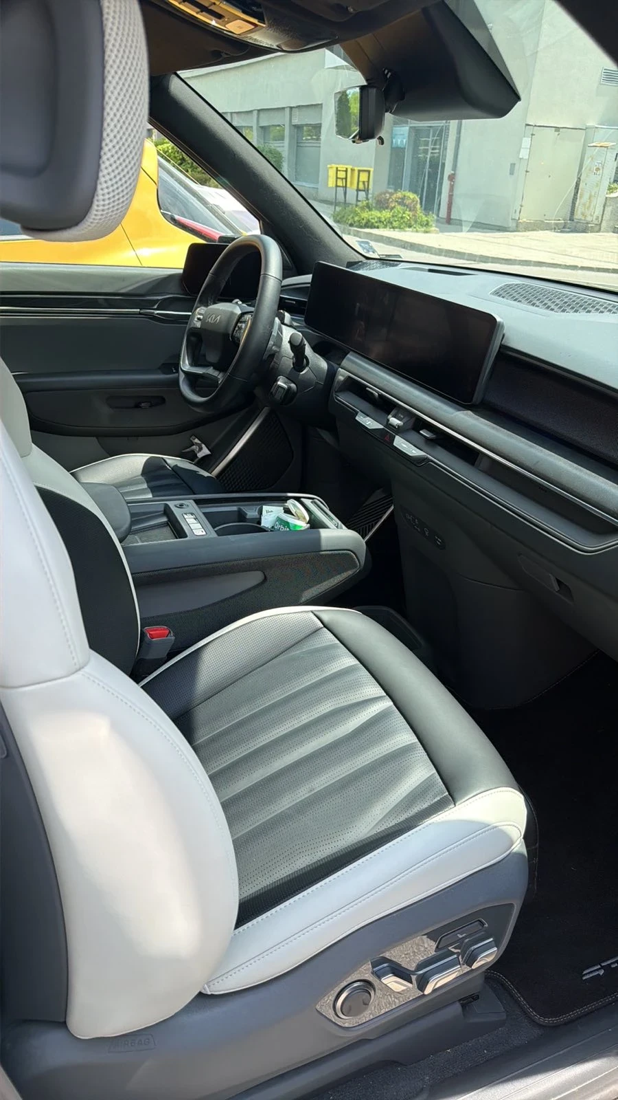 Kia EV9 GT Line full option, снимка 3 - Автомобили и джипове - 55100608