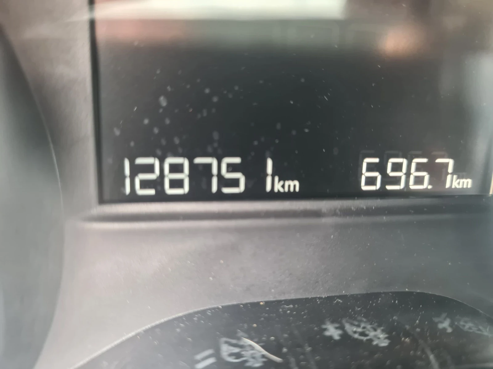 Peugeot 2008 1.6HDi 100p.s / EVRO 5B , снимка 14 - Автомобили и джипове - 55631508