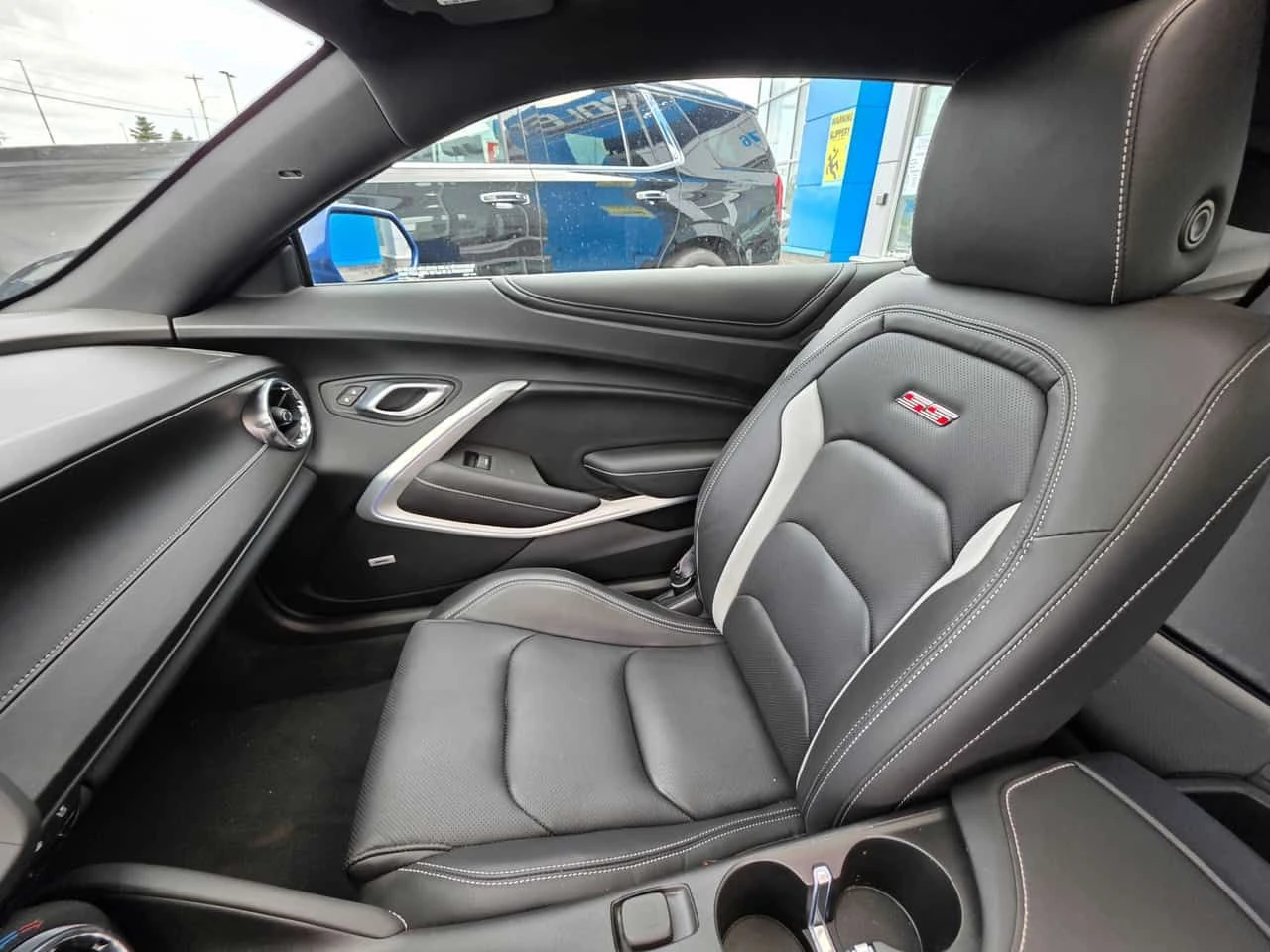Chevrolet Camaro  2SS / CARFAX / АВТОКРЕДИТ, снимка 15 - Автомобили и джипове - 55712191