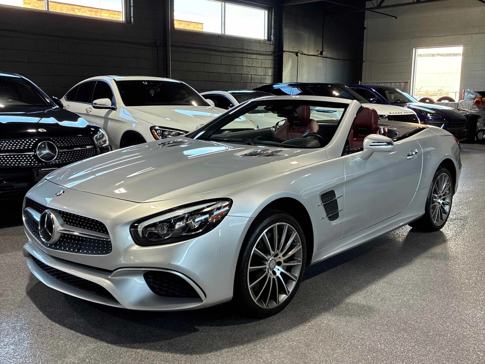 Mercedes-Benz SL 500 550  CARFAX, снимка 2 - Автомобили и джипове - 56139264