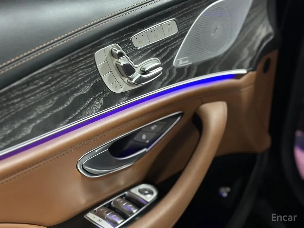 Mercedes-Benz AMG GT 43 4MATIC+ Burmester Обдух* Memory* Ambient* Navi*, снимка 12 - Автомобили и джипове - 56162178