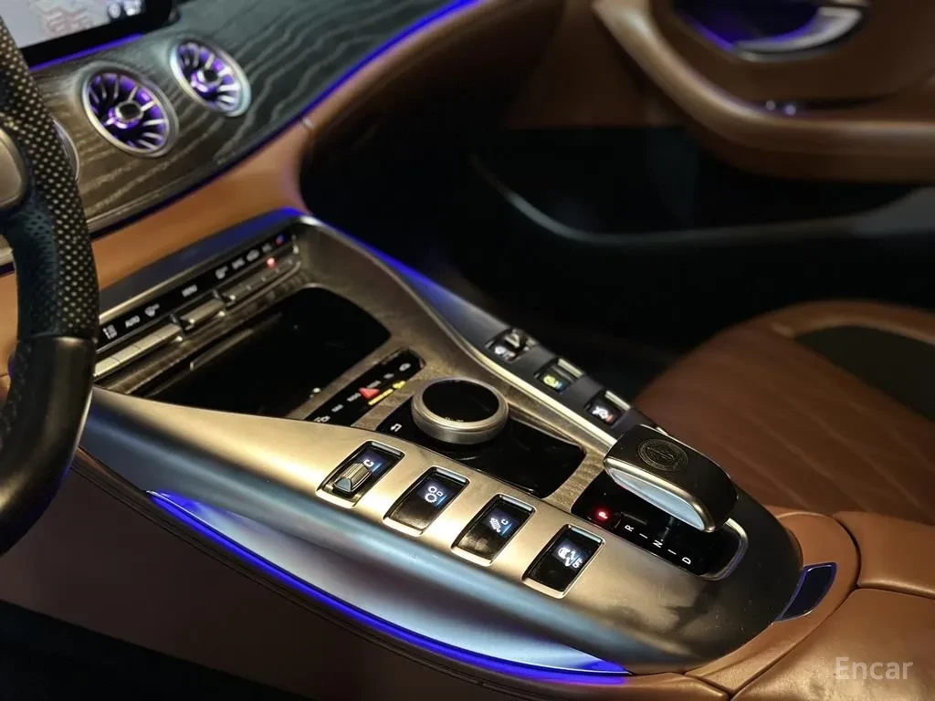 Mercedes-Benz AMG GT 43 4MATIC+ Burmester Обдух* Memory* Ambient* Navi*, снимка 10 - Автомобили и джипове - 56162178