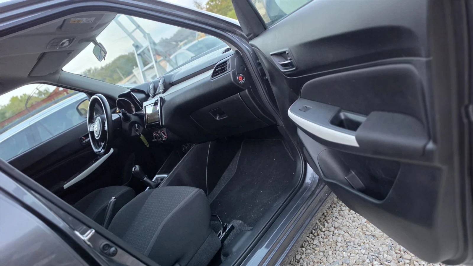 Suzuki Swift SPORT HYBRID , снимка 10 - Автомобили и джипове - 56486458