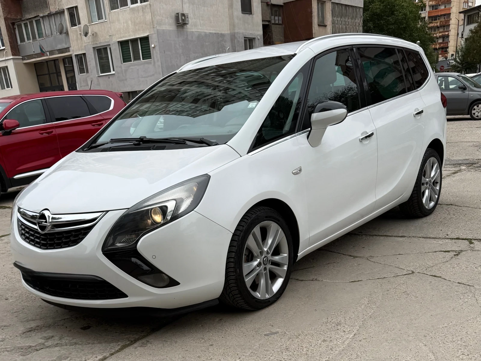 Opel Zafira TOURER 1.4 - 140hp LPG COSMO, снимка 7 - Автомобили и джипове - 56297872