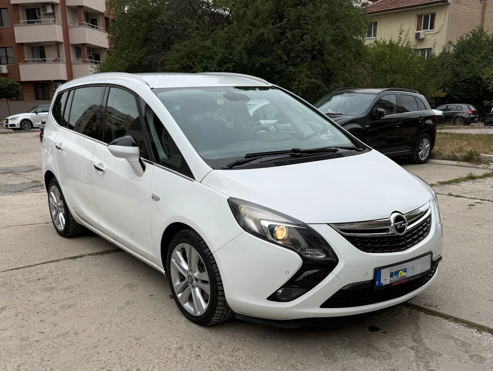 Opel Zafira TOURER 1.4 - 140hp LPG COSMO, снимка 6 - Автомобили и джипове - 56297872