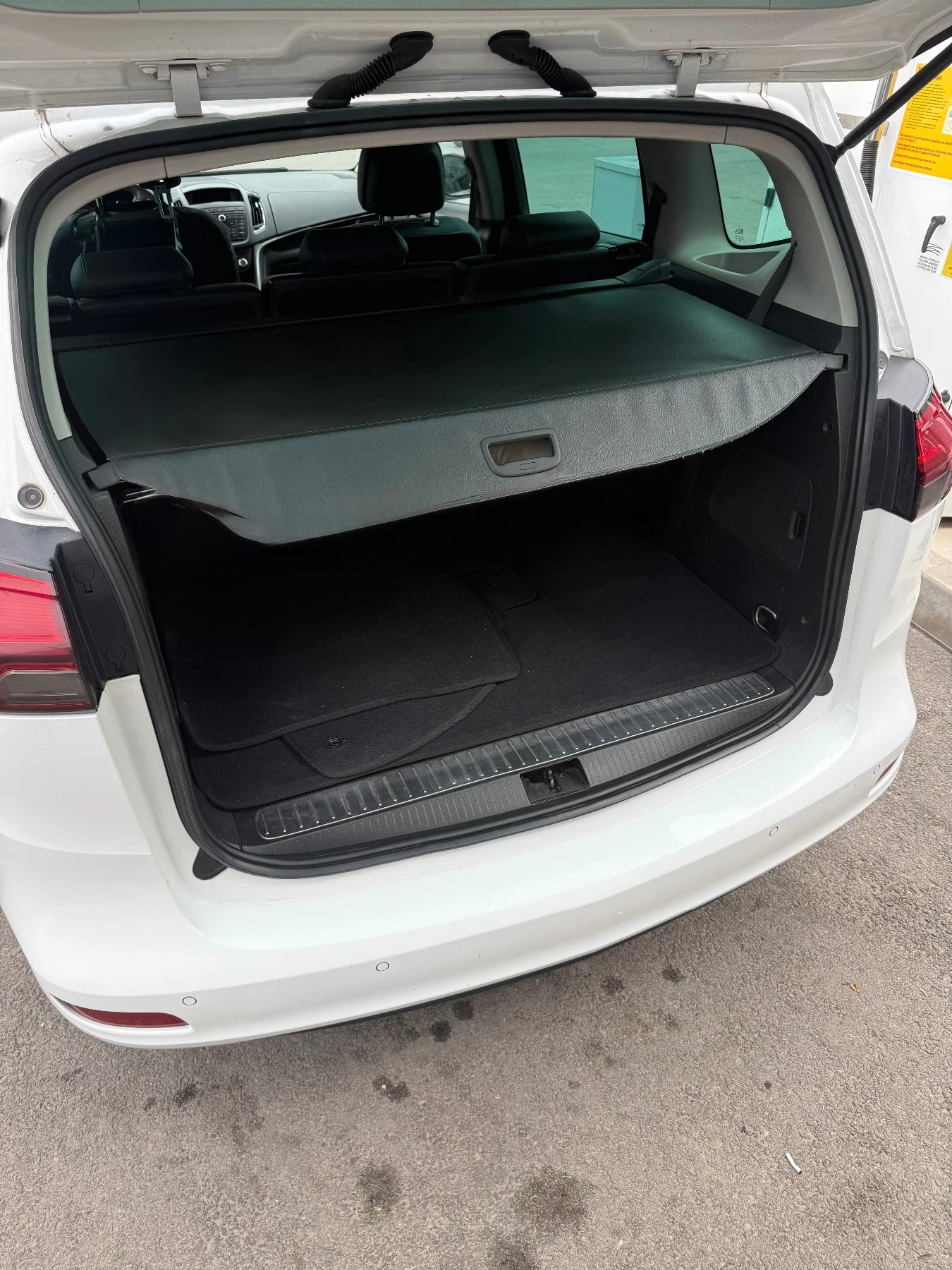 Opel Zafira TOURER 1.4 - 140hp LPG COSMO, снимка 15 - Автомобили и джипове - 56297872