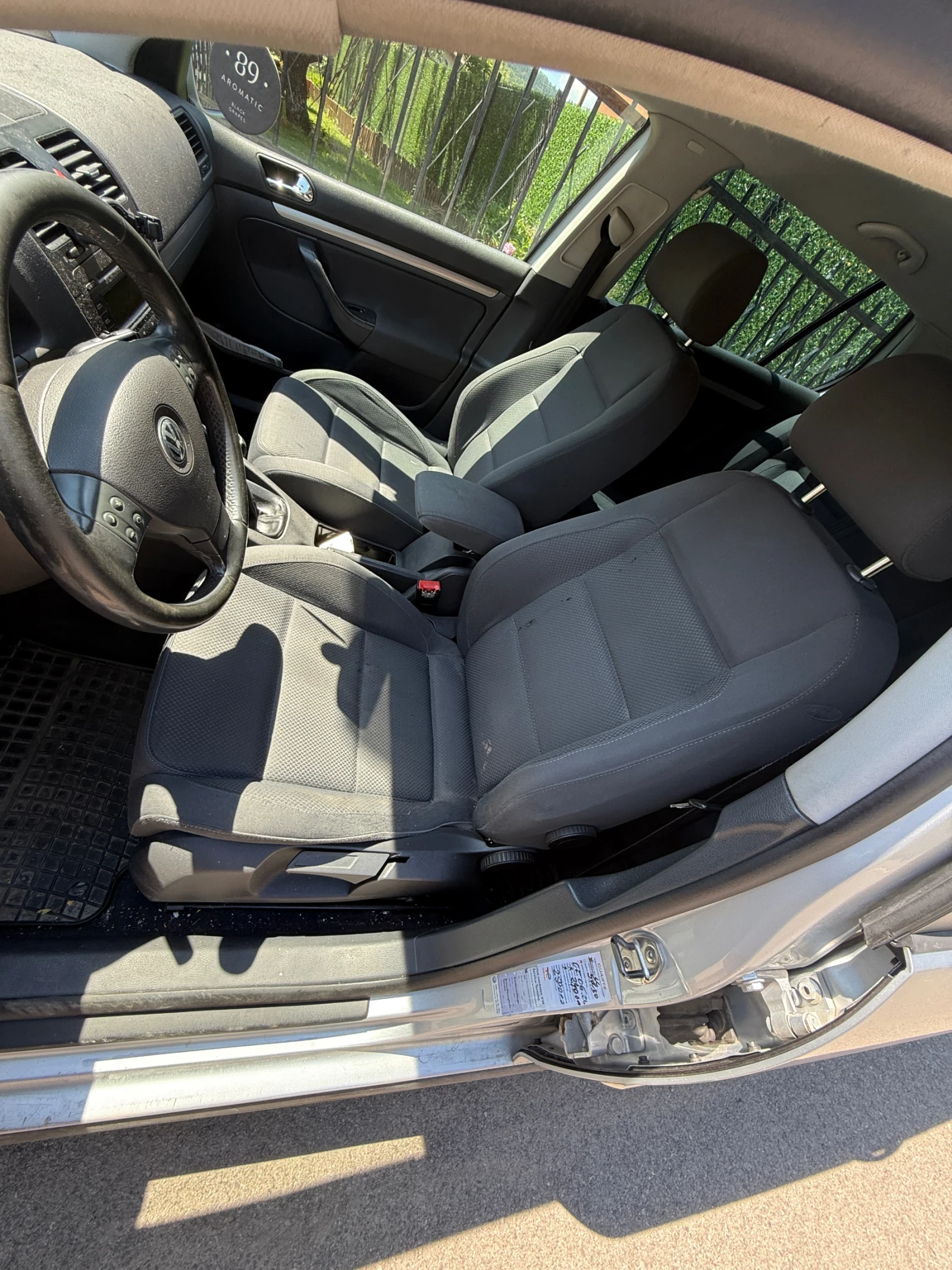 VW Golf 1.9TDi, снимка 10 - Автомобили и джипове - 56367627