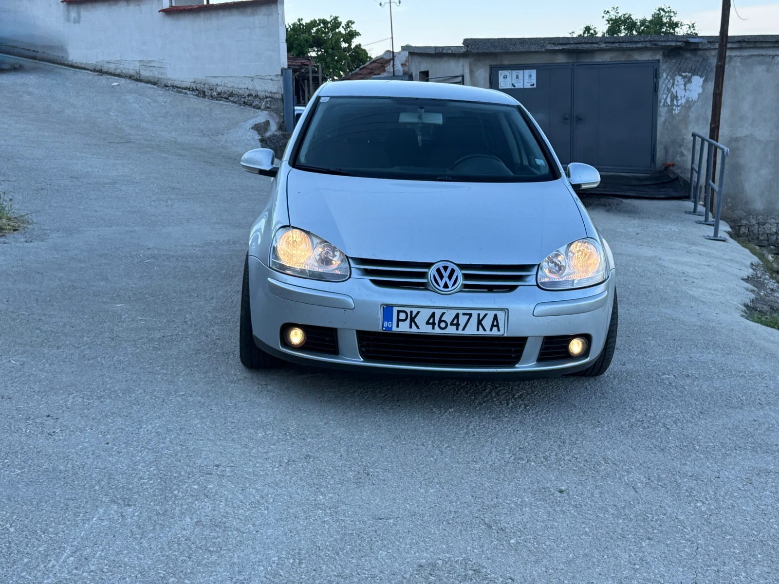 VW Golf 1.9TDi, снимка 4 - Автомобили и джипове - 56367627