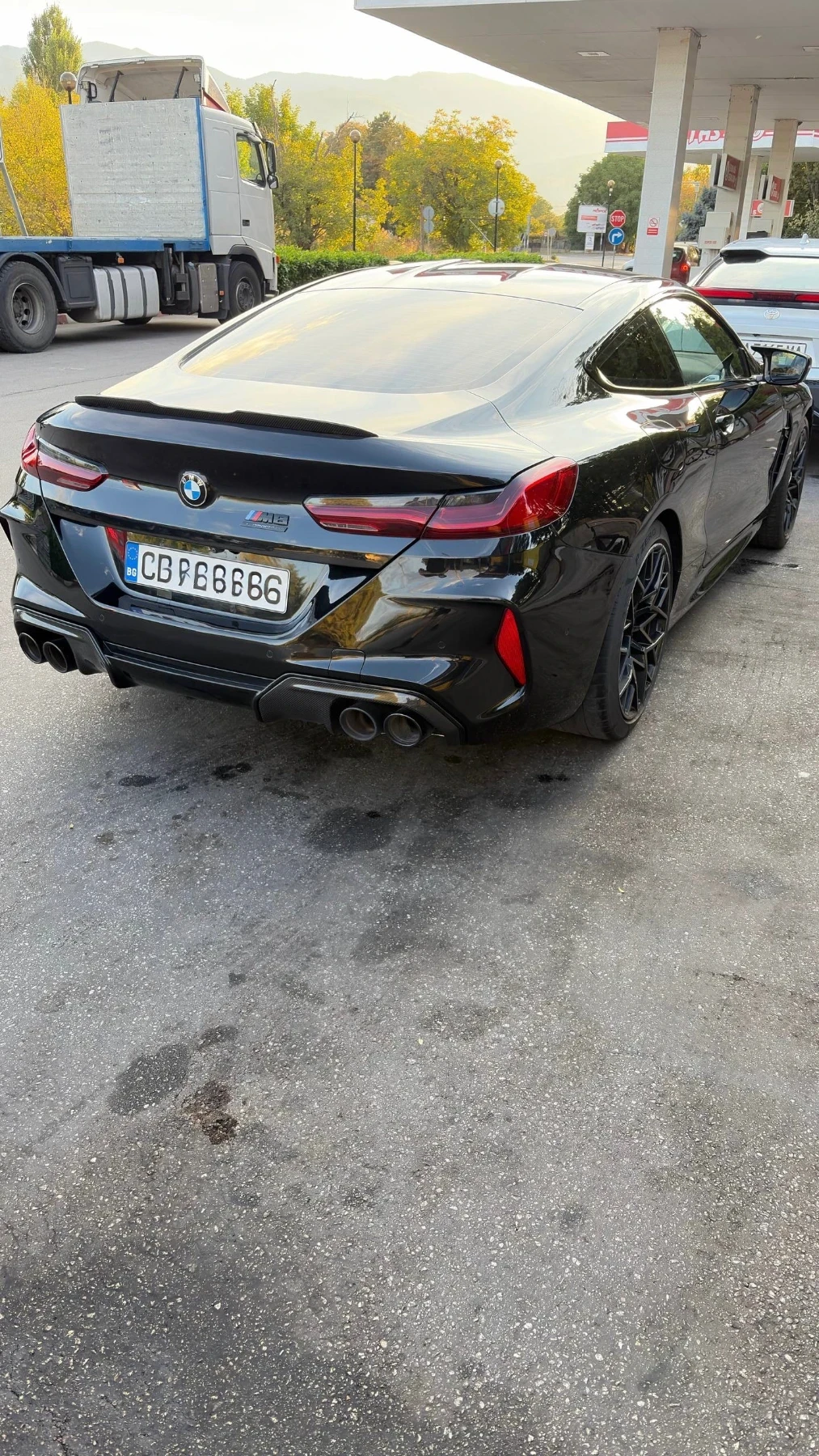 BMW M8 Competition/Carbon, снимка 2 - Автомобили и джипове - 56393723