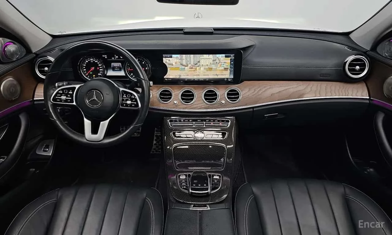 Mercedes-Benz E 220 * Exclusive * , снимка 7 - Автомобили и джипове - 56593574