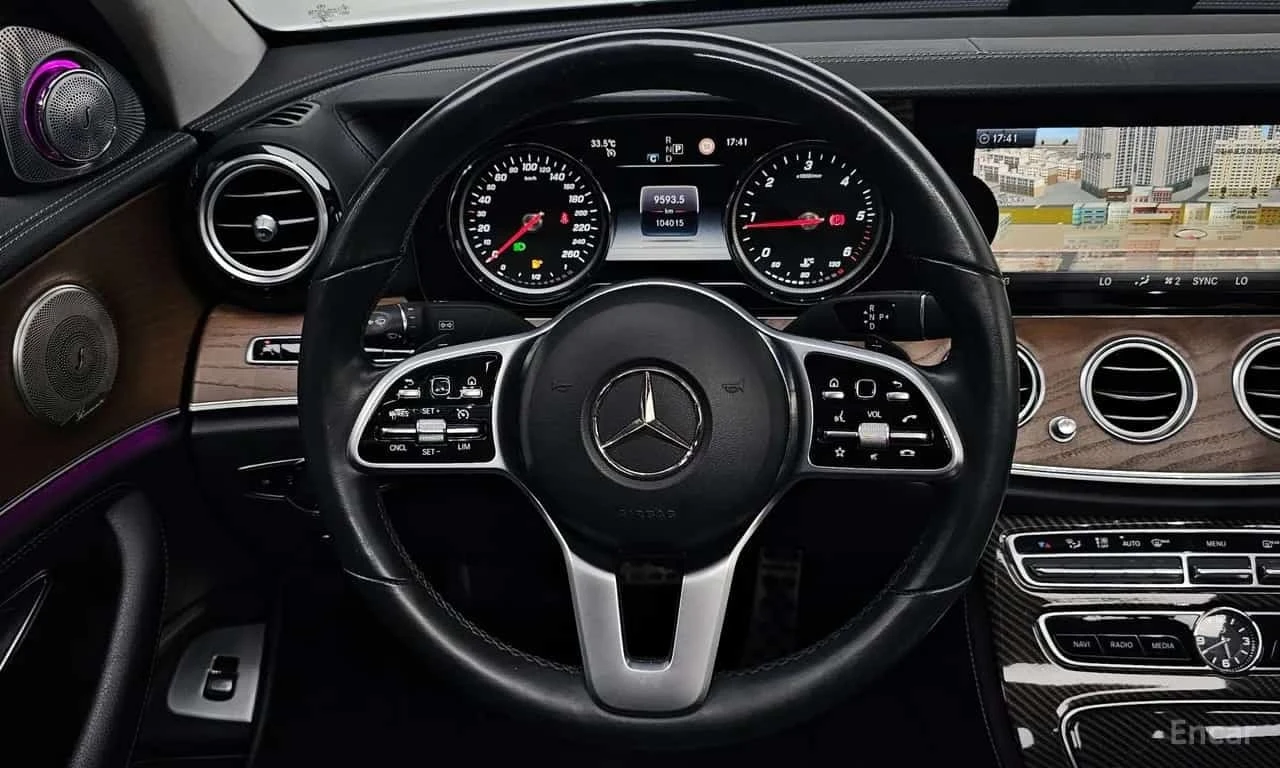 Mercedes-Benz E 220 * Exclusive * , снимка 13 - Автомобили и джипове - 56593574