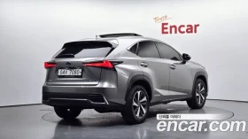 Lexus NX 300h Supreme 4x4   Евро 6   197 к.с.   ТОП ЦЕНА, снимка 2