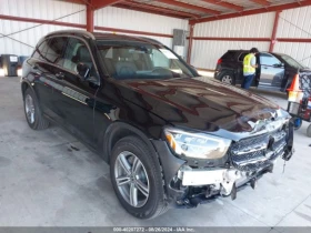  Mercedes-Benz GLC 30...