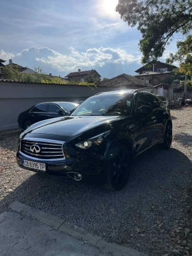     Infiniti QX70 S 5.0 benzin
