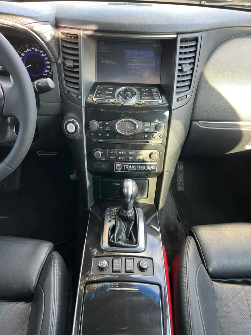 Infiniti QX70 S 5.0 Топ Цена, снимка 16 - Автомобили и джипове - 52084047