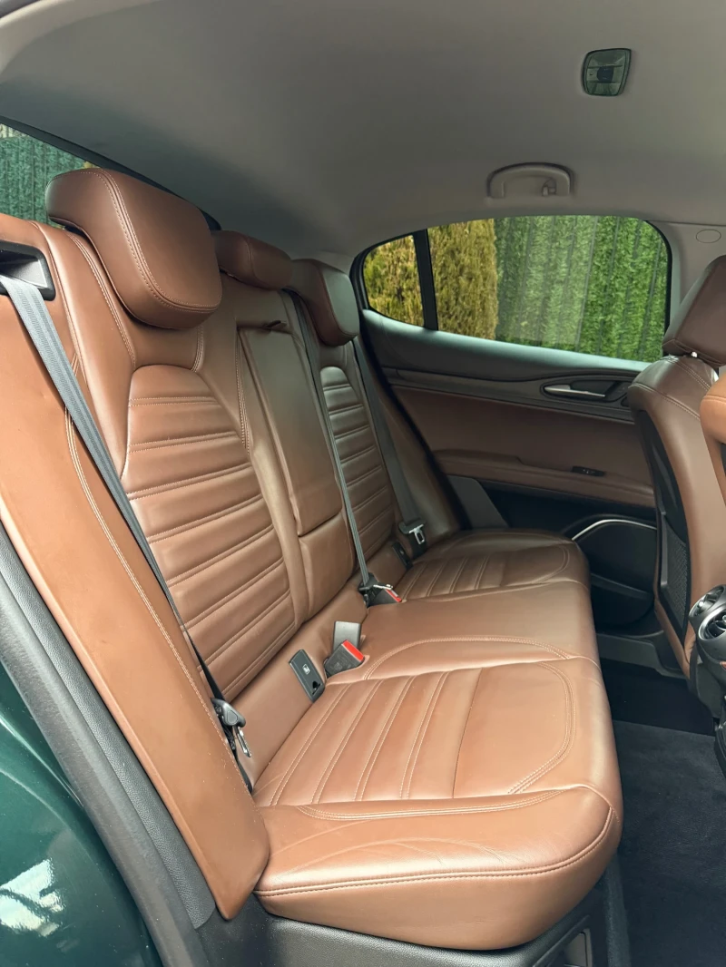 Alfa Romeo Stelvio 2.2JTD Q4 Sport Внос Швейцария, снимка 13 - Автомобили и джипове - 52876515