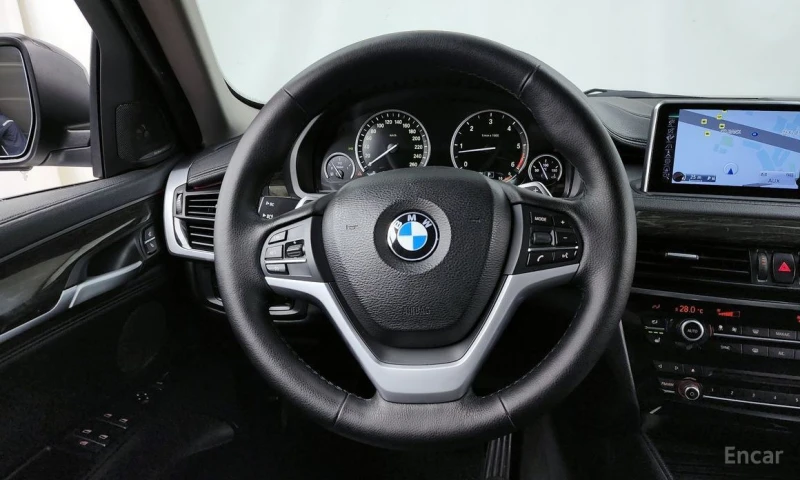 BMW X6, снимка 13 - Автомобили и джипове - 53125452