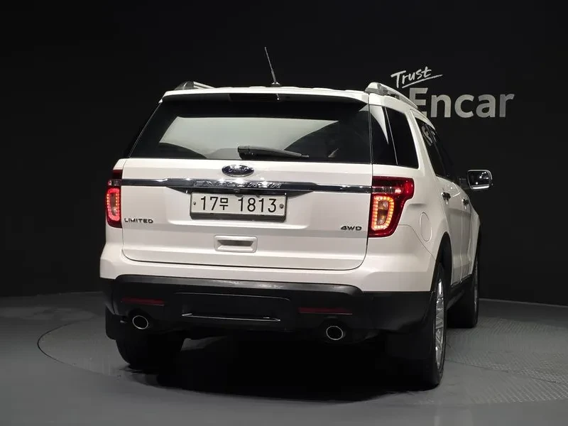 Ford Explorer 3.5 AWD, снимка 4 - Автомобили и джипове - 54350261