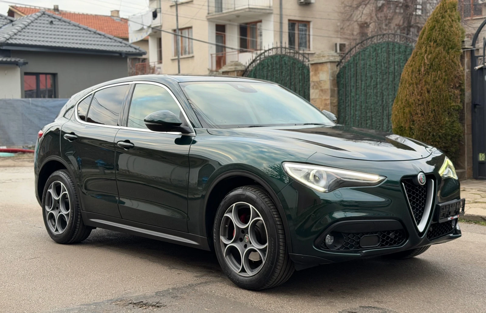 Alfa Romeo Stelvio 2.2JTD Q4 Sport Внос Швейцария, снимка 1