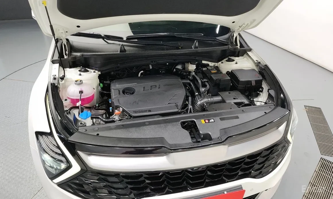 Kia Sportage 2.0 LPG 360 KAМЕРИ* НАЙ-ДОБРА ЦЕНА В БЪЛГАРИЯ*  - изображение 5
