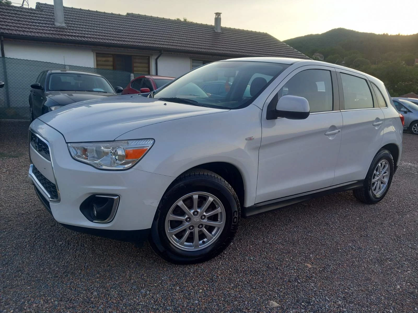 Mitsubishi ASX 1.6 DID-114HP EURO6 - изображение 2