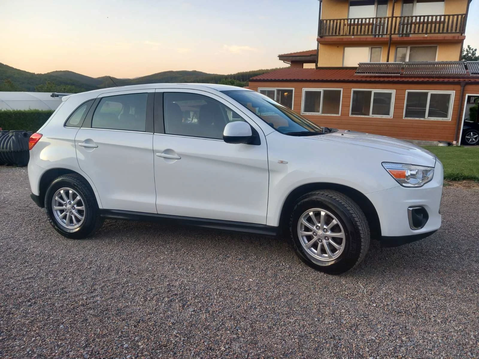 Mitsubishi ASX 1.6 DID-114HP EURO6 - изображение 8