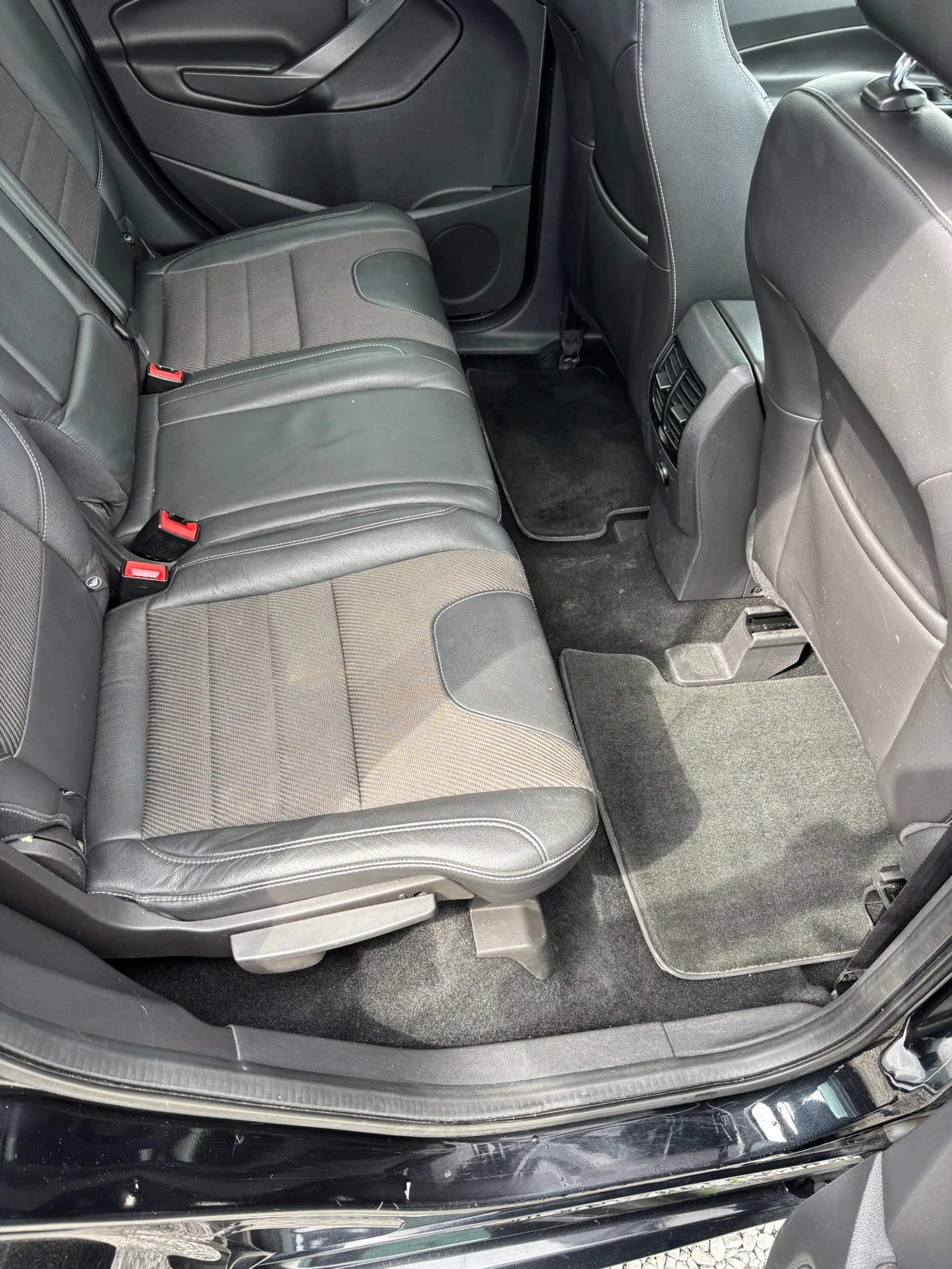 Ford Kuga ВНОС ШВЕЙЦАРИЯ!!!, снимка 12 - Автомобили и джипове - 54825996