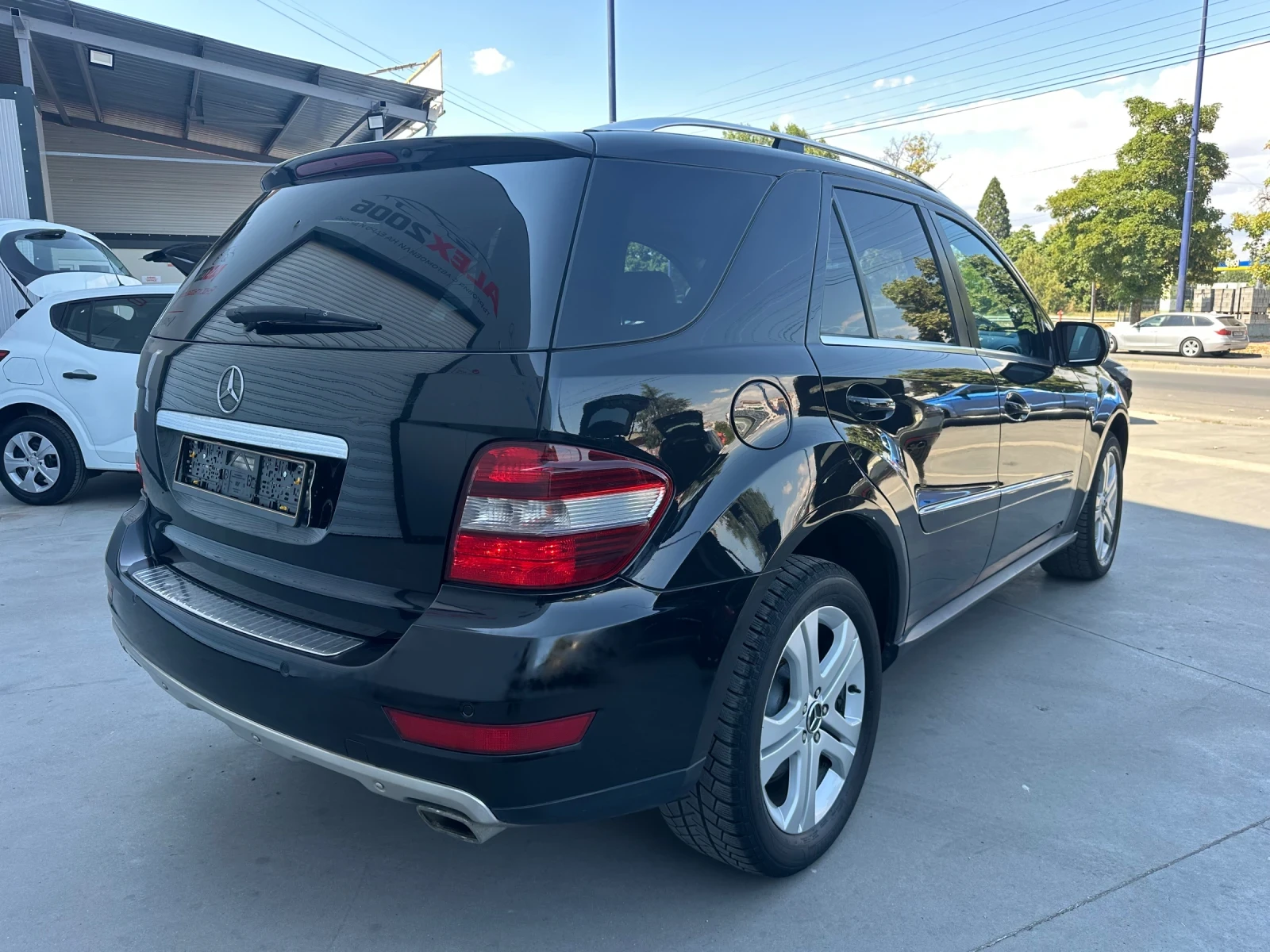 Mercedes-Benz ML 300 CDI SPORT , снимка 3 - Автомобили и джипове - 55664312