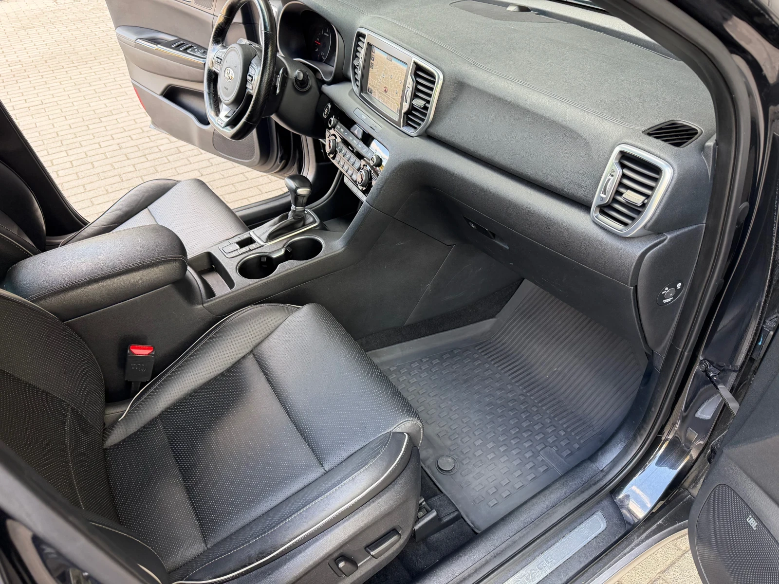 Kia Sportage 2.0 Gt Line 4x4 , снимка 11 - Автомобили и джипове - 56297677