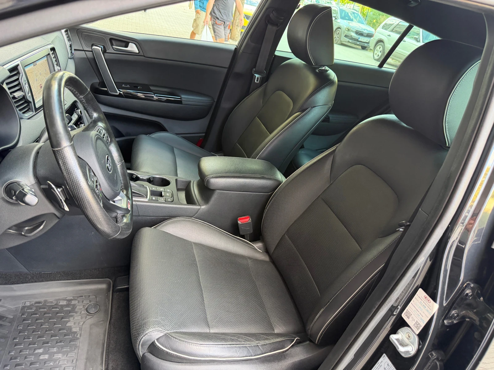 Kia Sportage 2.0 Gt Line 4x4 , снимка 10 - Автомобили и джипове - 56297677