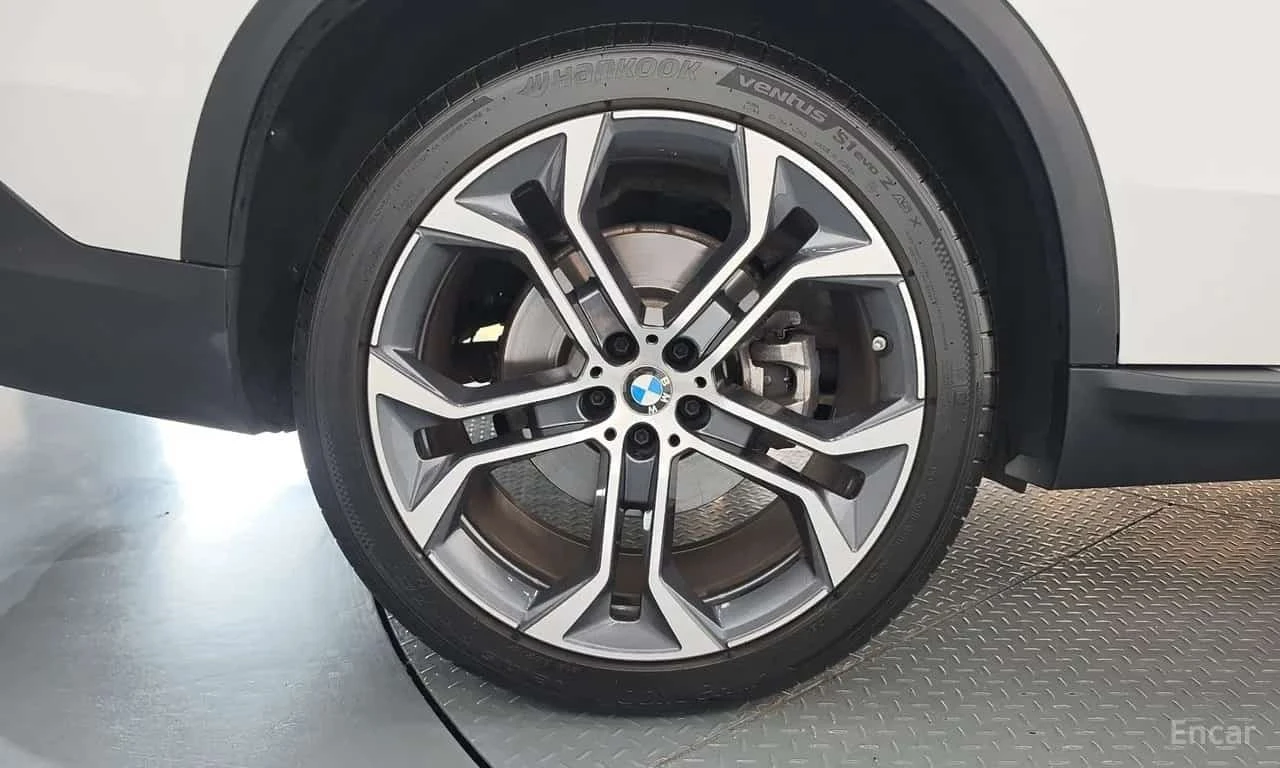 BMW X5 * xDrive 40i xLine * ���� �� �� | Mobile.bg � ����������� 5
