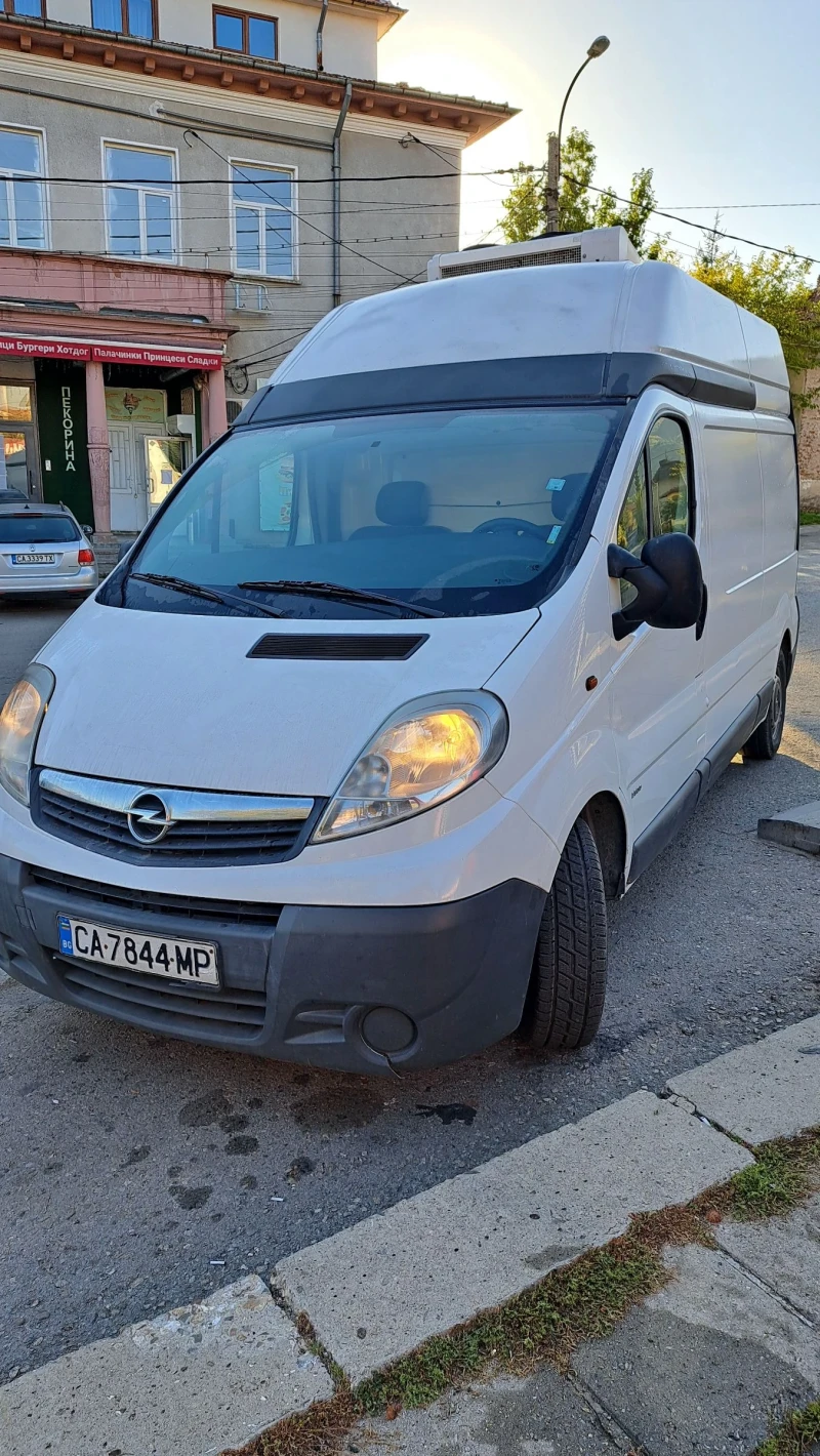 Opel Vivaro 2.0 CDT Хладилен до - 5, снимка 1 - Бусове и автобуси - 47700020